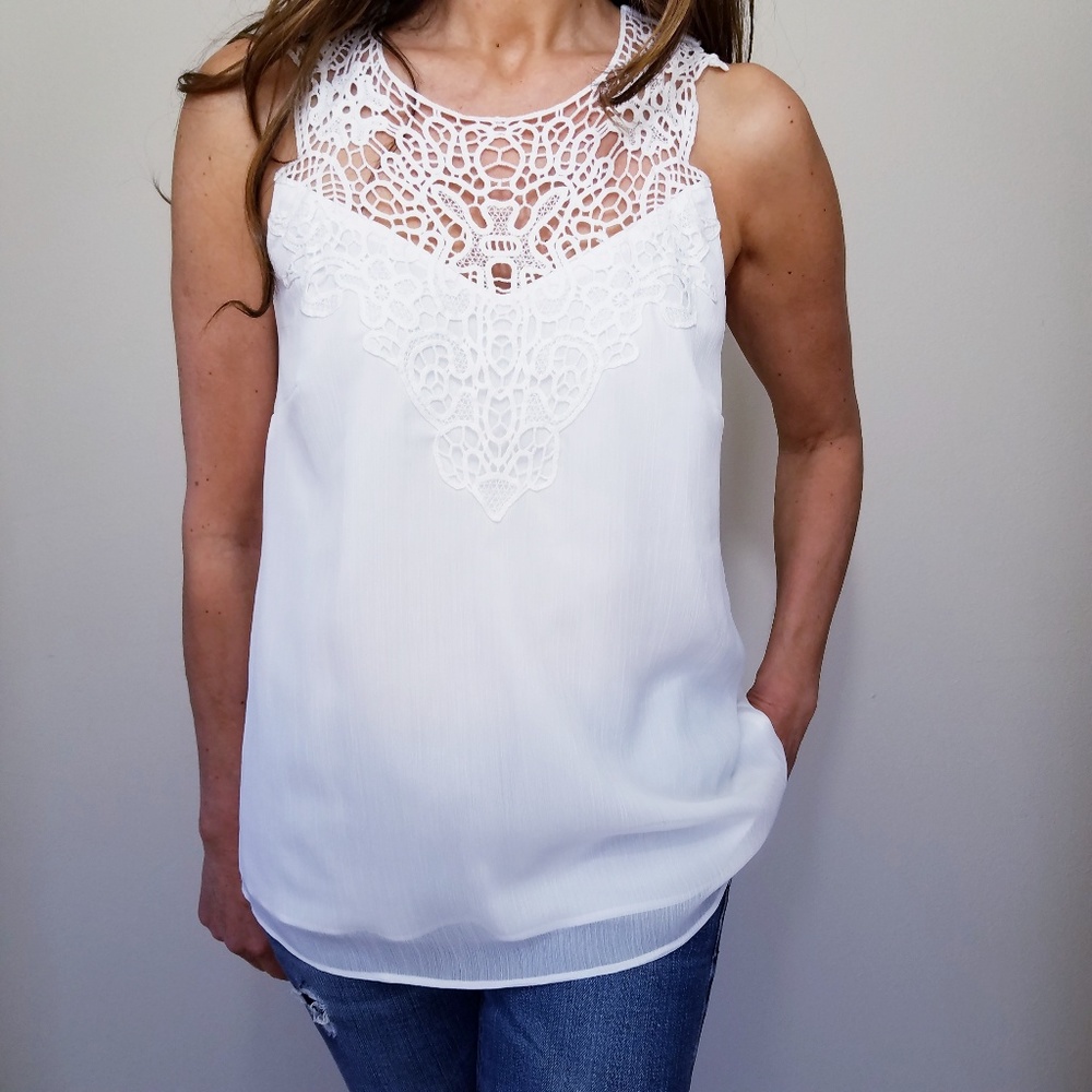 BANANA REPUBLIC Lace Top Size XS